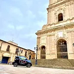 ホテル Dimora Del Duomo エンナ